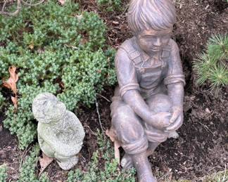 GARDEN ORNAMENTS