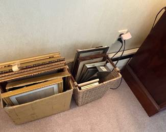 PICTURE FRAMES