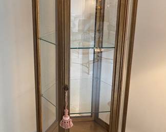 VINTAGE LIGHTED DISPLAY CABINET