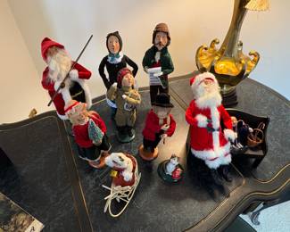 BYERS CHOICE CAROLERS