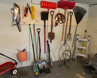 GARDEN TOOLS