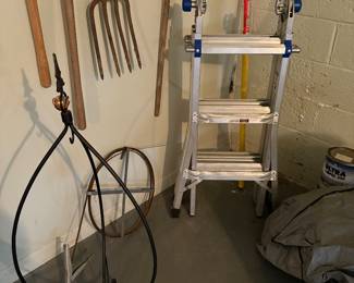 LADDERS