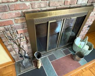 FIREPLACE ACCESSORIES
