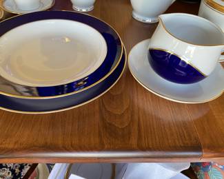 Heinrich Scht Kobalt Germany. 8 Dinner Plates, 8 Soup Bowls