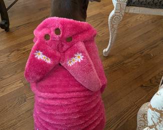 Zelda Modeling her Peeps Outfit!!