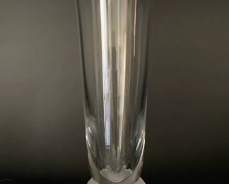 Sasaki Crystal Vase Frosted Love Birds Satin Art Glass