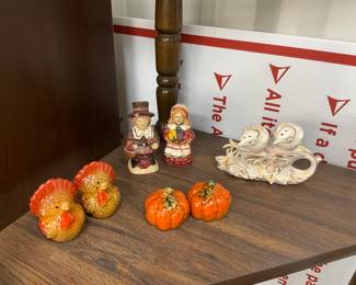 Thanksgiving Salt & Pepper Shakers & 3 Pc Salt & Pepper Set