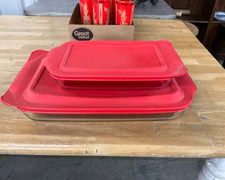 Pyrex Baking Pan w/Lids