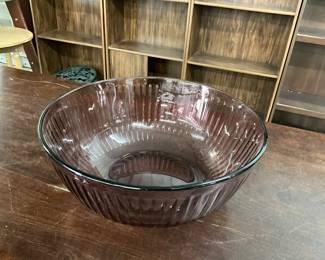 Amethyst Purple Ribbed Pyrex Mixing Bowl