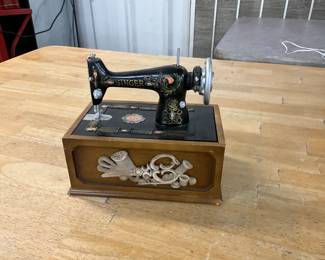 Miniature Singer Sewing Machine Storage Box