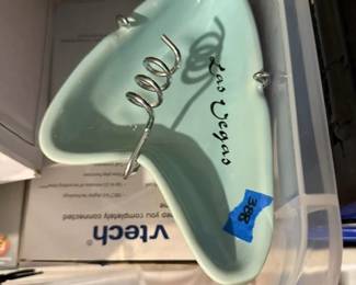 Ashtrays and other glassware collectibles. Click on the link to view more pictures. https://modestlambestatesales.hibid.com/