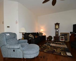 042Living Room
