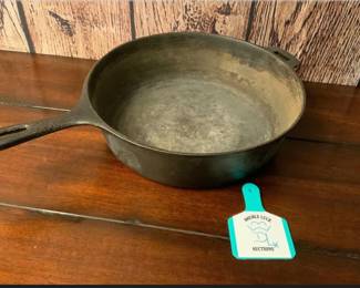 Wagner Ware Cast Iron Chicken Fryer