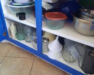 So much kitchenware