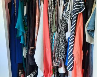 Womens clothing aize 16