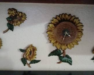 VTG Painted Aluminum Cast Sunflower Flower Wall Plaque Decor