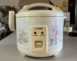 PPE132- Tiger 3 Cup Rice Cooker