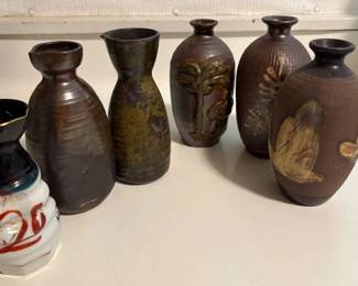 PPE220 Small Ceramic Vases And Sake Bottles 