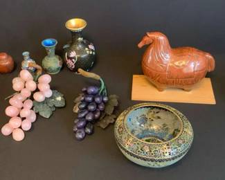 PPE233 Miscellaneous Gemstones, Figures, and Pottery