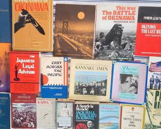 PPE219 - Assortment of Hawaii Themed Books and More