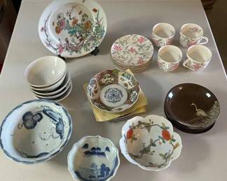 PPE203- Variety Of Porcelain Plates And Dishes