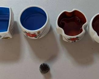 PPE174 FOUR MINIATURE FLOWER HOLDERS