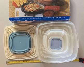PPE076 Complete Fajita Set and eight Storage Containers.