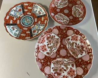 PPE242- Vintage Hand Painted Gold Imari Plates