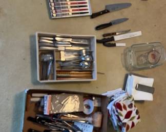 PPE206 Mystery Lot Kitchen Items