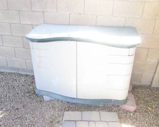 Rubbermaid Storage Unit