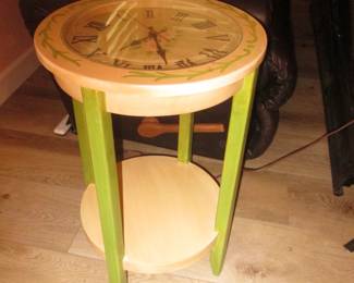 16" Clock Table