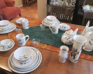 Dinnerware & Many Serving Pieces