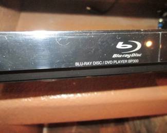 LG Blu-Ray DVD Player BP300