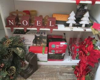 Holiday Lights, Greenery & Florals