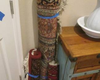 Area & Throw Rugs