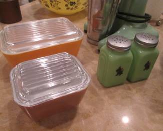 Vintage Refrigerator Bowls & Jadeite Salt & Pepper Shakers