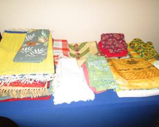 Table & Kitchen Linens