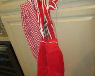 Vintage & Retro Aprons