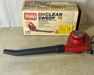 Toro Blower