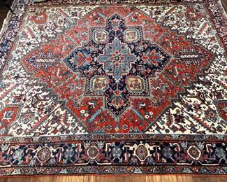 Geometric Traditional Persian Heriz Area Rug