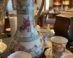 Pretty Porcelain