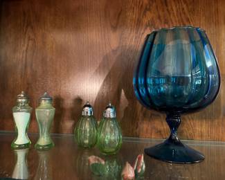 Uranium glass