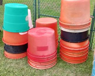 Feed Buckets