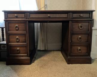 Vintage Sligh and Lowry Leather Top Desk