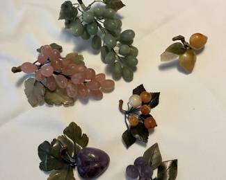 Vintage Mid Century Quartz Grapes