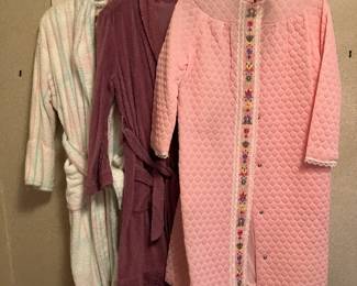 Women's Robes and Housecoats