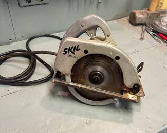 Vintage SKIL Saw