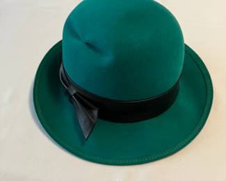 Vintage Ladies Fashion Hat Made in Switzerland for Marshall Field's Millenary