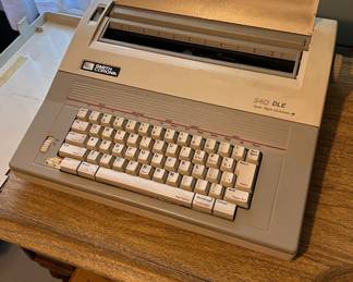 Vintage Smith Corona Typwriter
