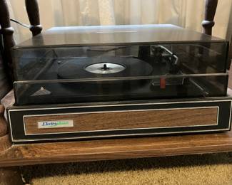 Vintage 1970s Electrophonic Turntable
